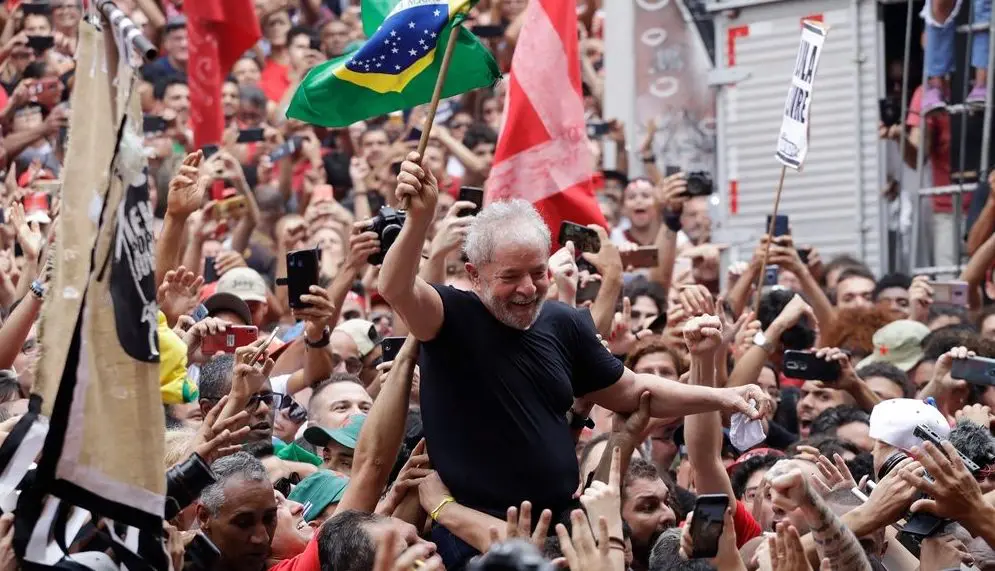 Make Lula Great Again