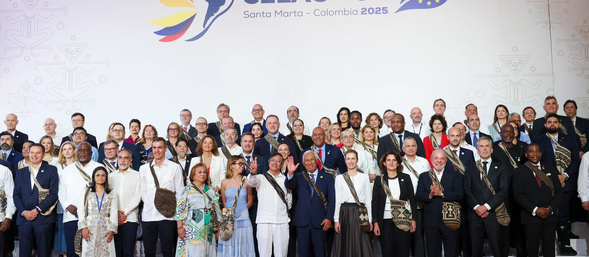 Ausencias y fracturas: claves de la cumbre CELAC-UE